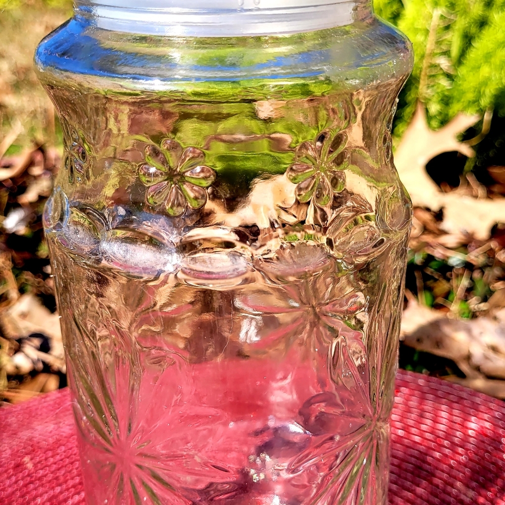 Vintage Planters Peanuts glass jar with lid